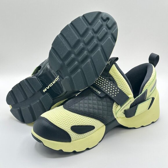 Women Nike AirJordan Trunner LX Shoes Luminous Green Black Sz 8.5 HQ2164-302 NEW - Picture 5 of 9